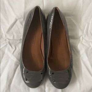Marc by Marc Jacobs gray patent leather flats
